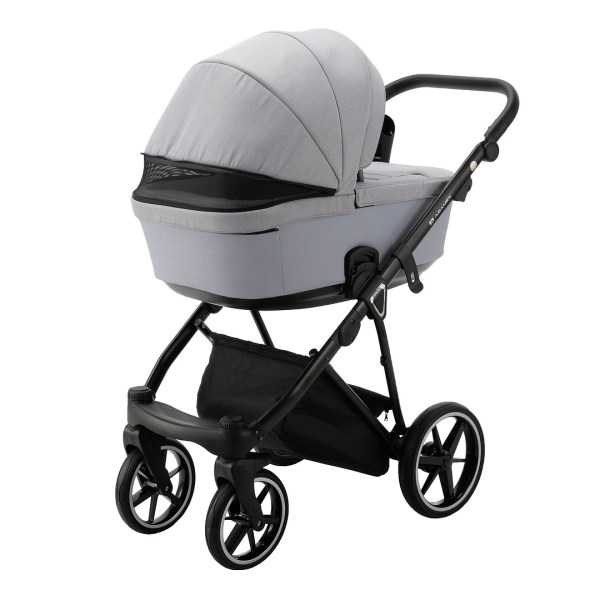 Как возникли летние и зимние коляски?